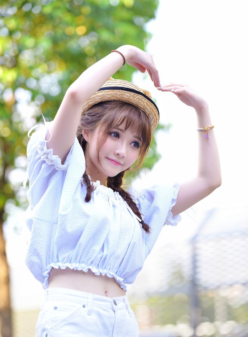“吼~”